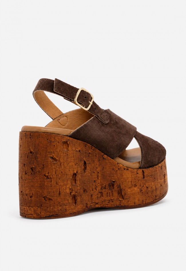 Sandalia mujer piel moka GLO 170338 – plataforma efecto corcho y tiras cruzadas