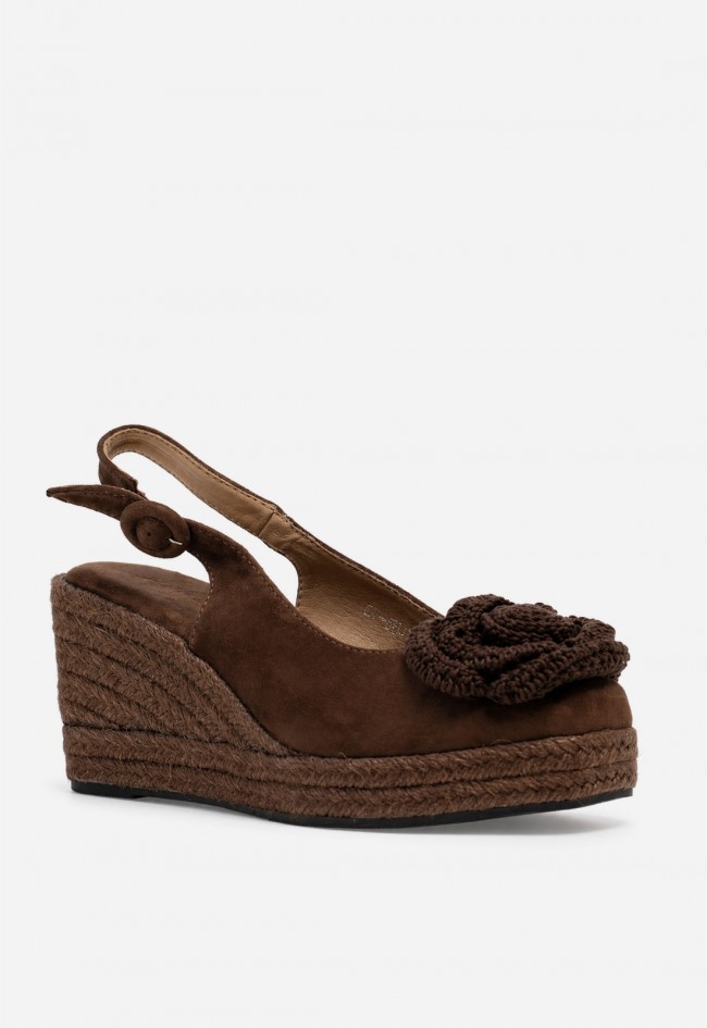 Alpargata mujer moka Identity 5040 – cuña de esparto y flor crochet