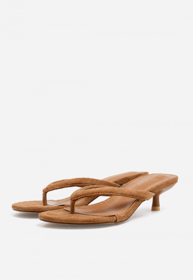 Sandalia mule mujer cuero Identity 3280 – diseño de dedo y tacón kitten chic