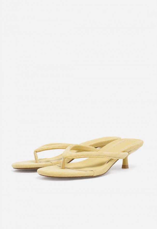 Sandalia mule mujer amarilla Identity 3280 – color vibrante y tacón kitten chic