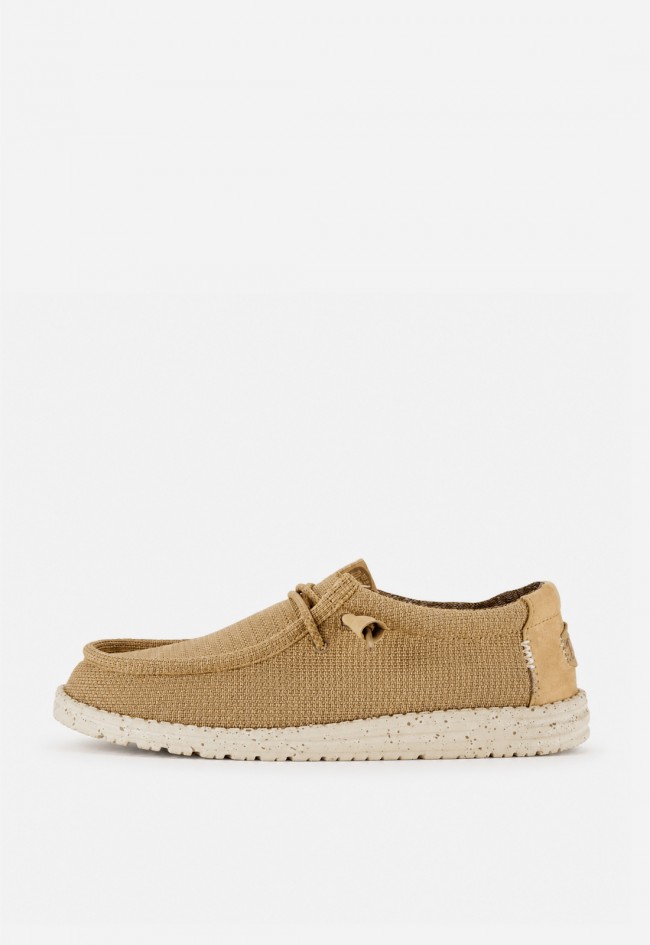 Mocasines hombre Hey Dude Wally Sport Mesh Tan White ultraligeros y transpirables