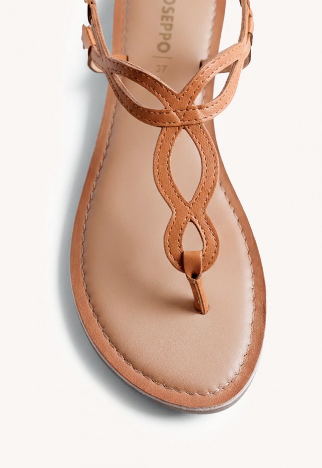 Sandalias Gioseppo Warsaw de piel estilo griego en color cuero