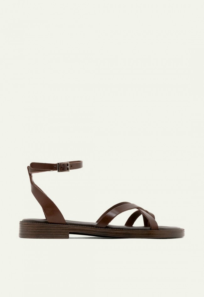 Sandalias Porronet Cecilia de piel moka estilo esclava