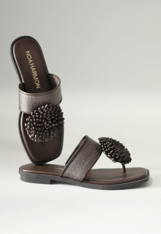 Sandalias planas Noa Harmon Petal con flor de rafia