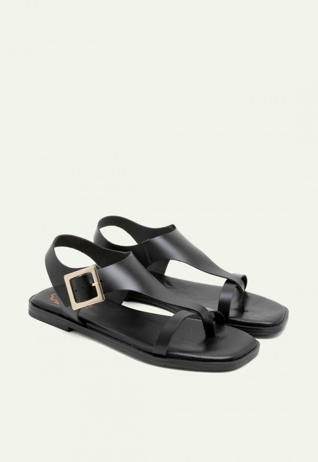 Sandalias Porronet Berta negras de piel con hebilla metálica