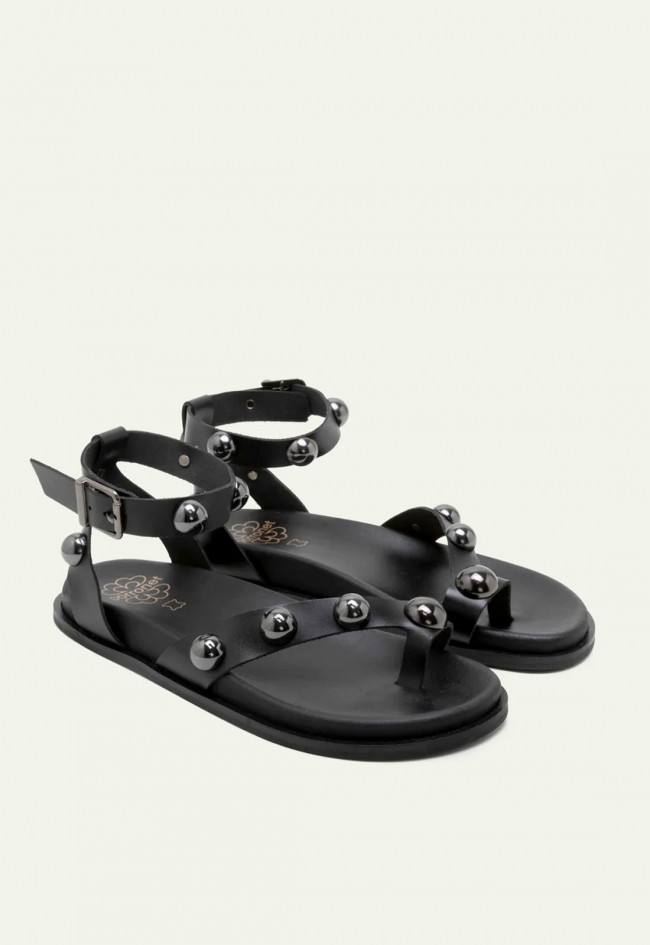 Sandalias Porronet Holly negras de piel con tachuelas metalizadas