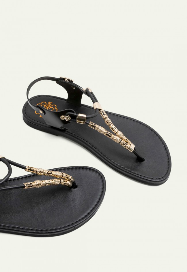 Sandalias Porronet Ada negras de piel con abalorios étnicos