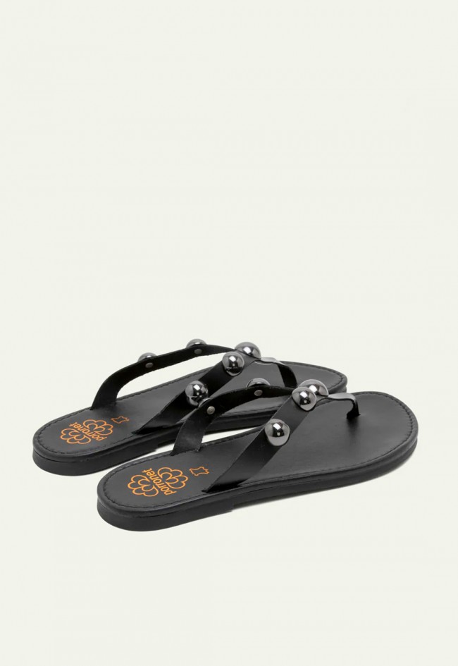 Sandalias Porronet Aurora negras con tachuelas esféricas