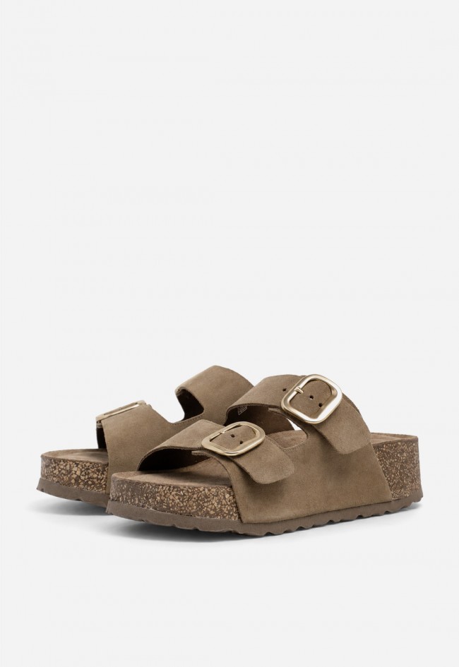 Sandalia plataforma anatómica de piel Yokono WIWI-003 marrón claro – comodidad natural y estilo actual