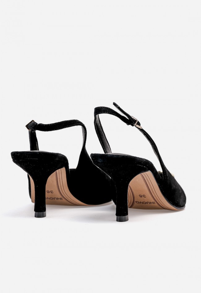 Zapato destalonado VAS JM1194 de piel negro con detalle joya