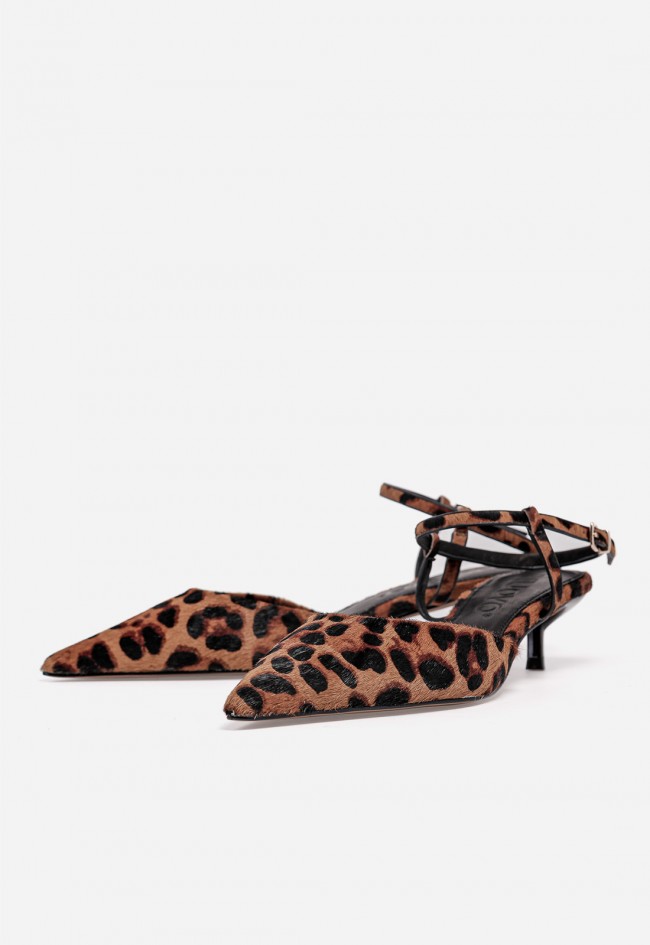 Zapato destalonado VAS YR1051 de piel animal print con pulsera al tobillo