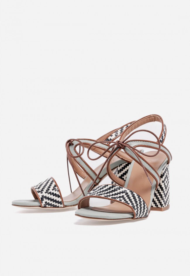 Sandalia de piel GLO Mariposa de diseño exclusivo con tacón ancho