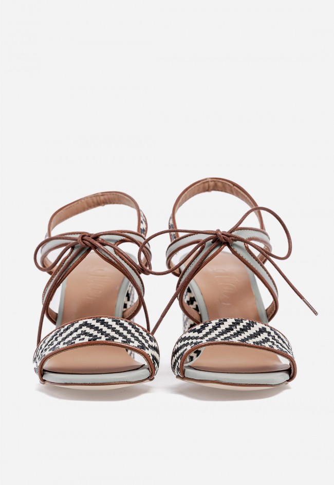 Sandalia de piel GLO Mariposa de diseño exclusivo con tacón ancho