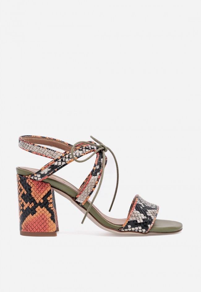 Sandalia GLO Mariposa de piel con estampado serpiente y tacón ancho