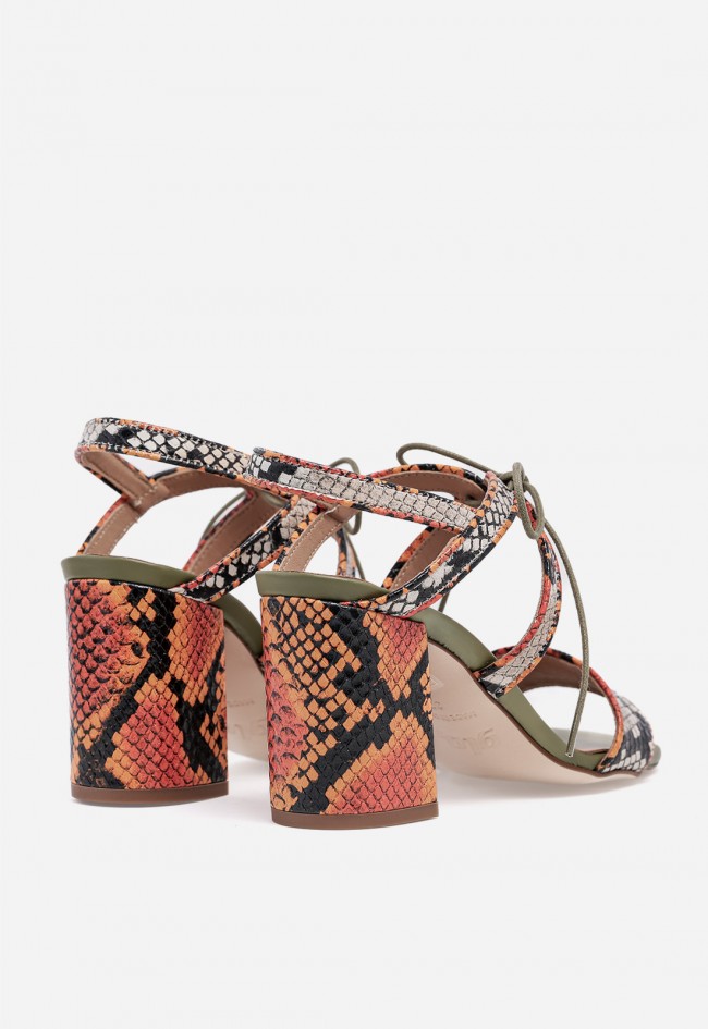 Sandalia GLO Mariposa de piel con estampado serpiente y tacón ancho