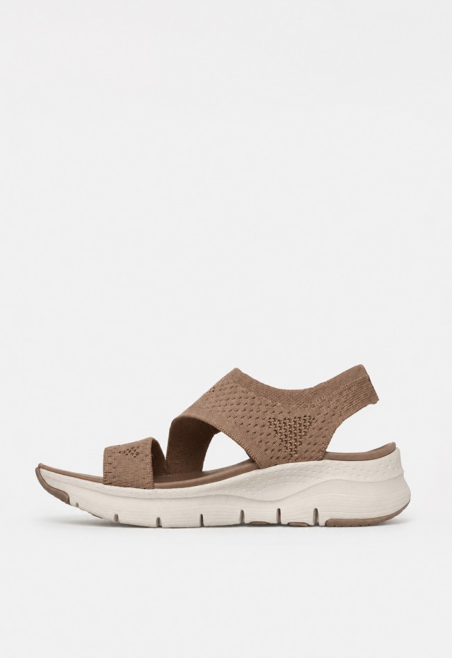 Sandalia deportiva Skechers Arch Fit Brightest Day taupe con confort anatómico
