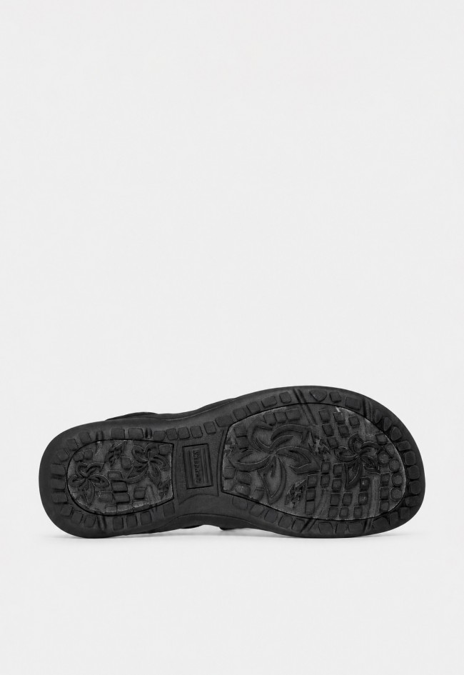 Sandalia deportiva Skechers Slip-ins Reggae Slim negra con ajuste manos libres