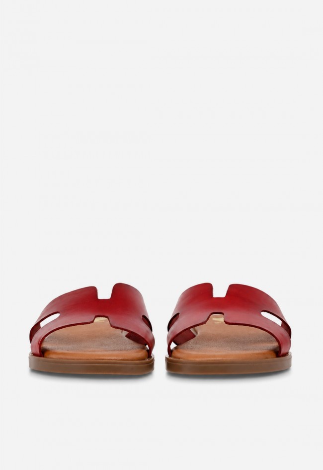 Sandalia plana mujer VAS 606 roja en piel, el toque chic que ilumina tus looks