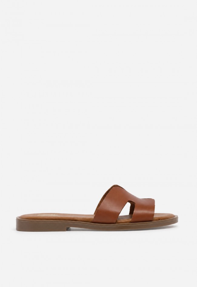 Sandalia plana mujer VAS 606 en piel color cuero, elegancia natural para tus looks de verano