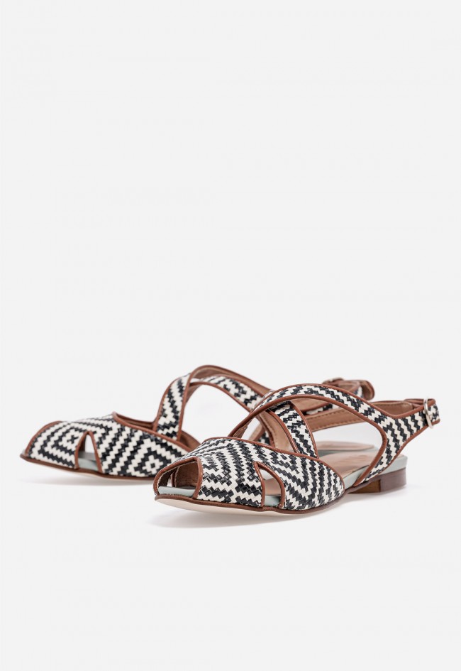 Sandalia plana mujer GLO Norma en piel, diseño exclusivo con alma chic