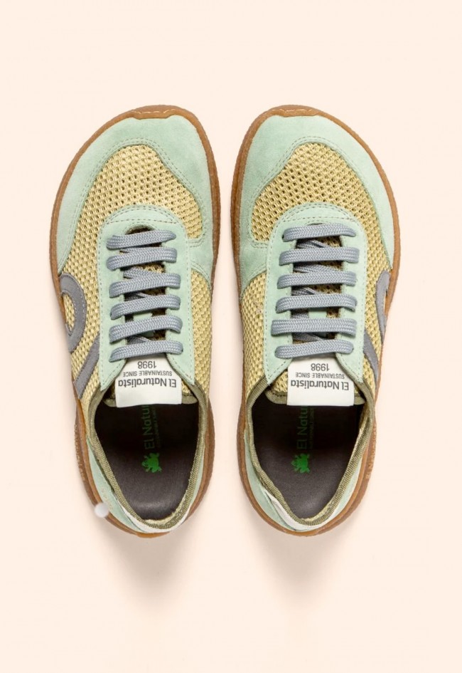 Zapatilla barefoot El Naturalista Oroel olive para caminar libre con estilo natural