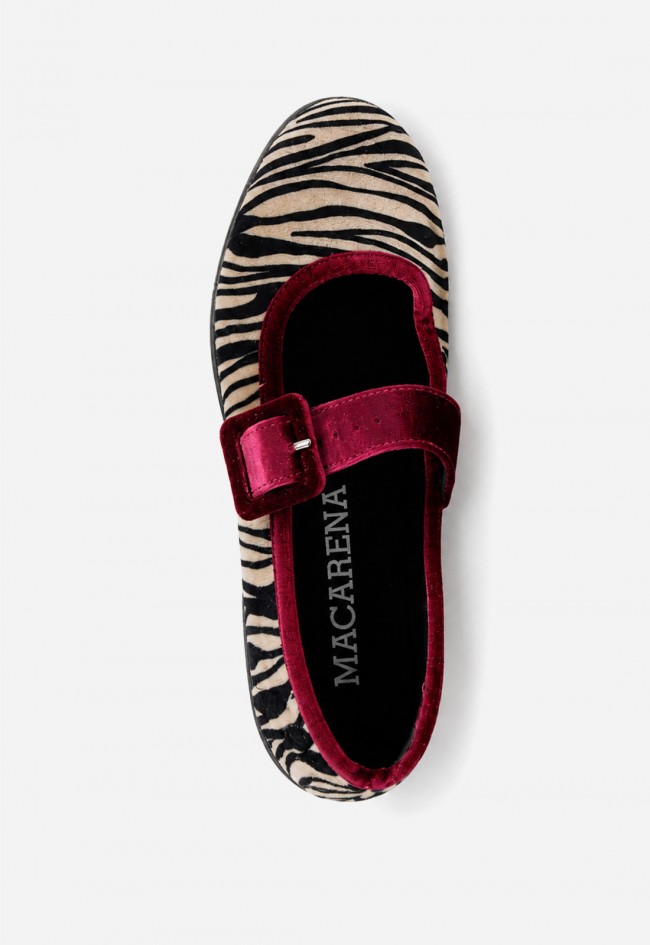 Bailarina merceditas Macarena Rania 25 animal print para un look con actitud chic