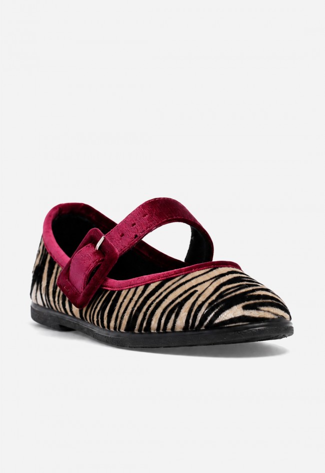 Bailarina merceditas Macarena Rania 25 animal print para un look con actitud chic