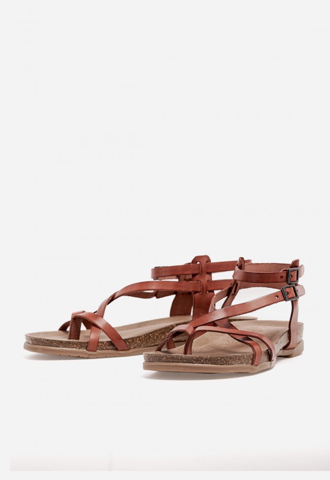 Sandalia plana de piel Porronet cuero para un verano natural y con estilo