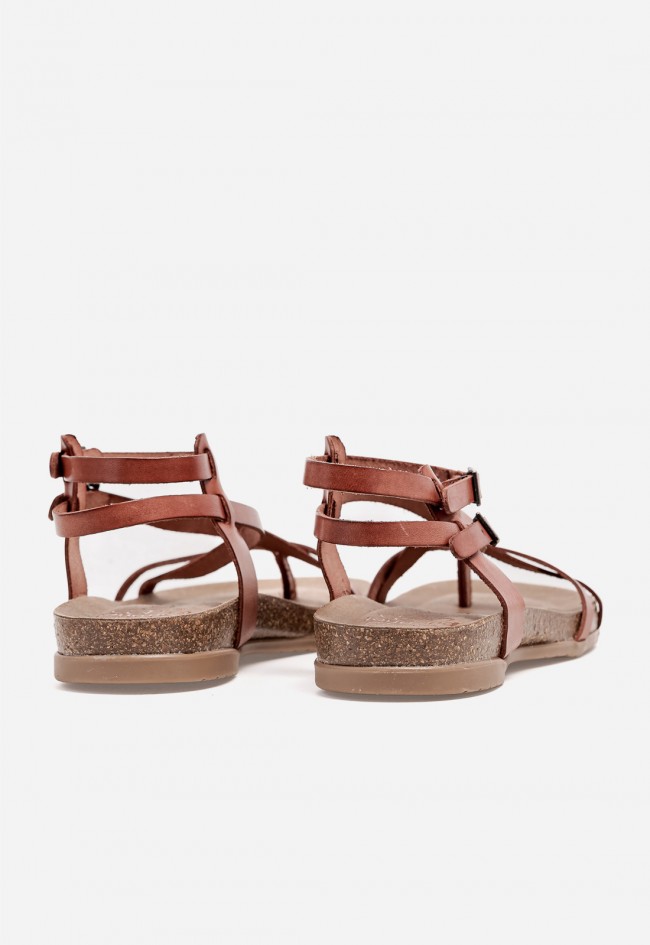 Sandalia plana de piel Porronet cuero para un verano natural y con estilo