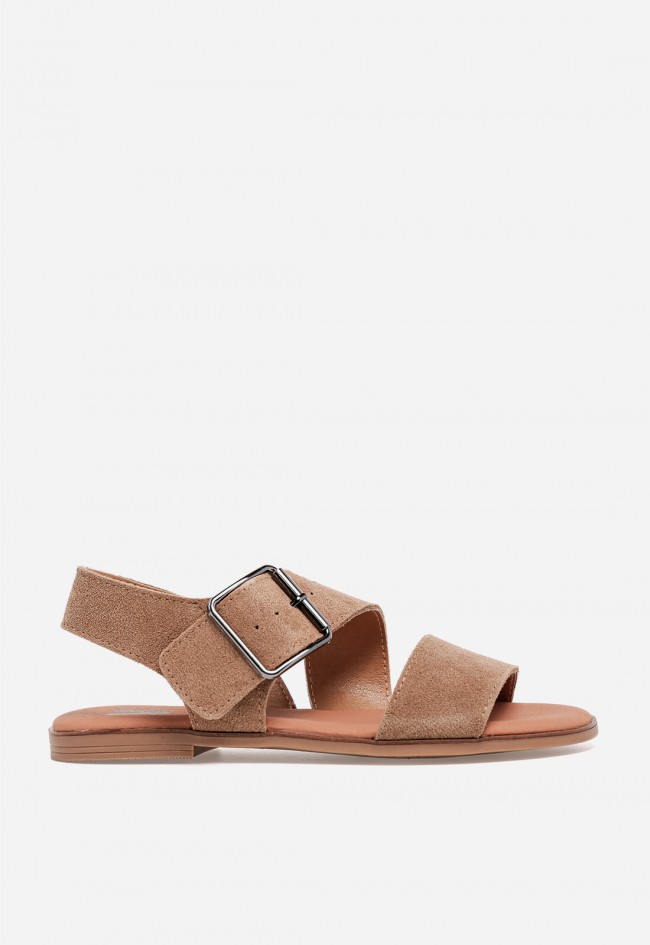 Sandalia plana VAS Naira en piel color cuero para un estilo natural y sofisticado
