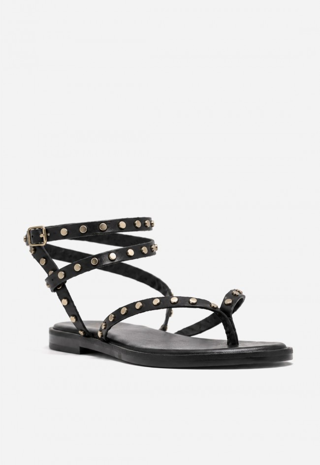Sandalia plana VAS de piel negra con tachuelas para un estilo boho sofisticado