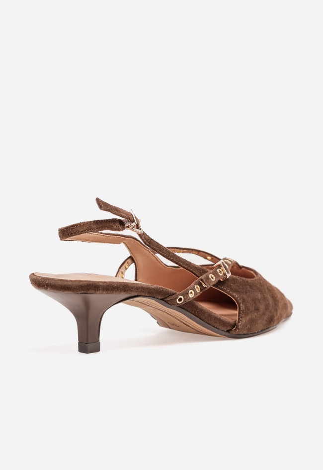 Zapato destalonado Inuovo moka en piel con pulsera joya
