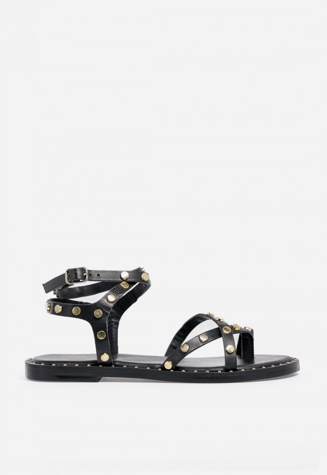 Sandalia plana de mujer VAS en piel negra con tachuelas, actitud chic para el verano