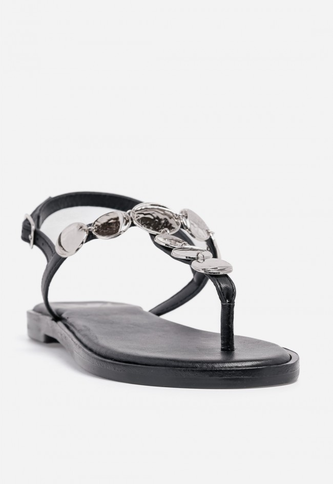 Sandalia plana de mujer VAS en piel negra con detalle joya, elegancia effortless para brillar cada día
