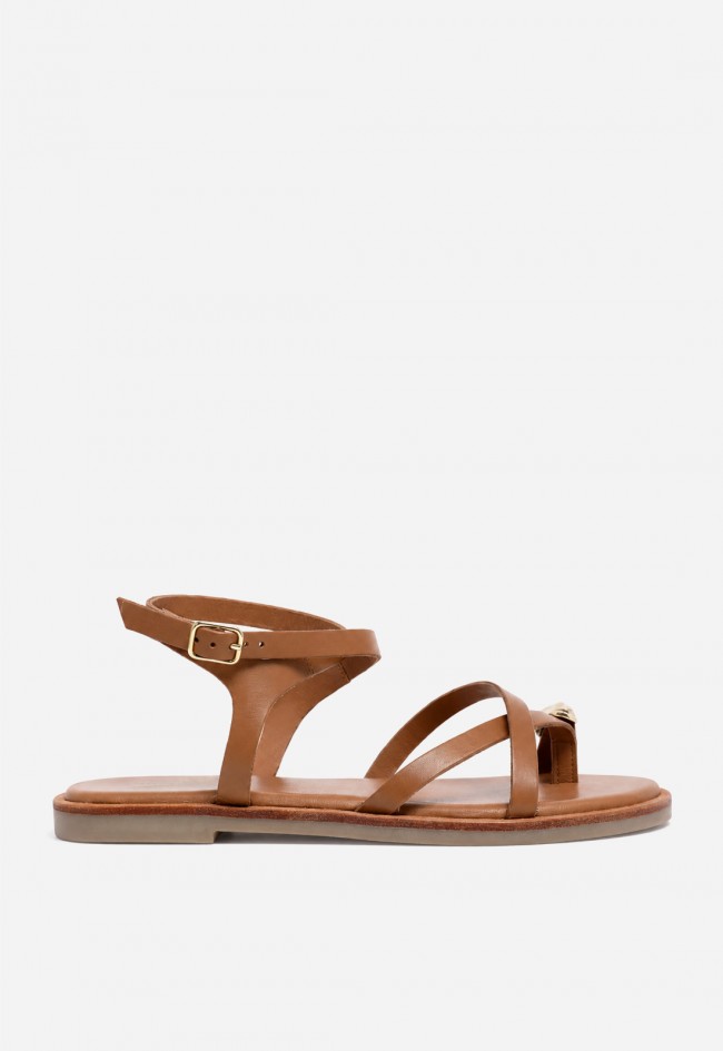 Sandalia plana de piel mujer VAS RSP-11952 color cuero con adorno dorado, elegancia effortless