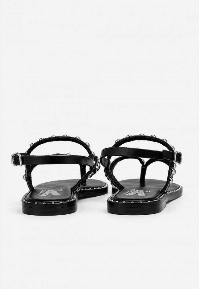 Sandalia plana de piel mujer VAS RSP-7978 negra con tachuelas, actitud effortless para brillar