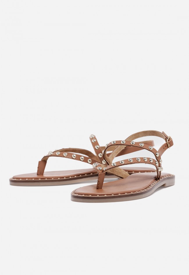 Sandalia plana de piel mujer VAS RSP-7978 cuero con tachuelas, brillo natural para el verano