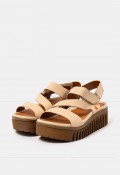 Sandalia de plataforma mujer ART Brighton piel nobuck cream caramelo, pisa con actitud