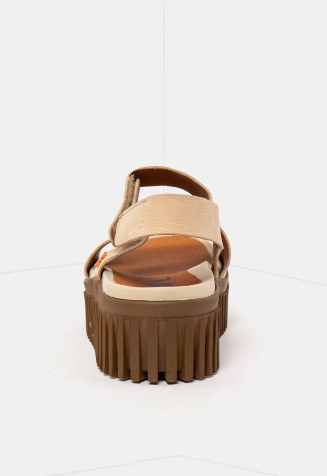 Sandalia de plataforma mujer ART Brighton piel nobuck cream caramelo, pisa con actitud