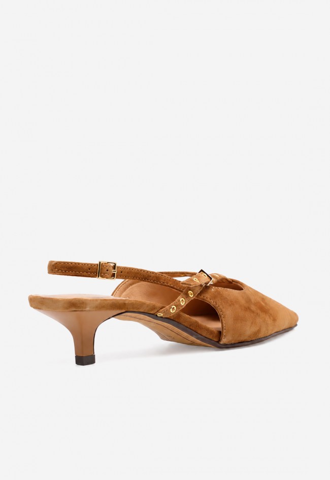 Zapatos destalonados Inuovo JM1333 de mujer en piel cuero con ojales dorados