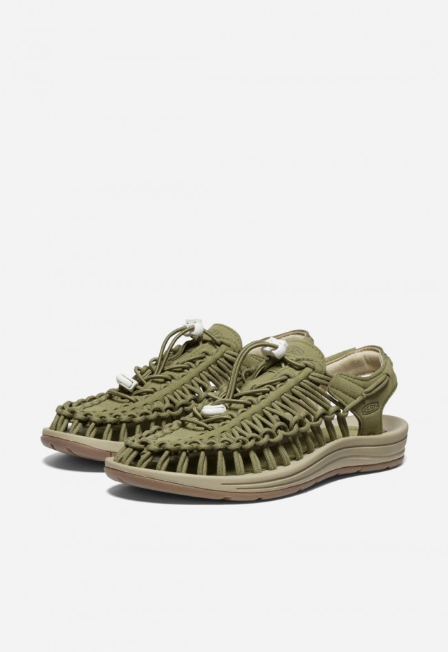 Sandalias KEEN UNEEK de mujer en cordón reciclado kaki con ajuste anatómico sneaker