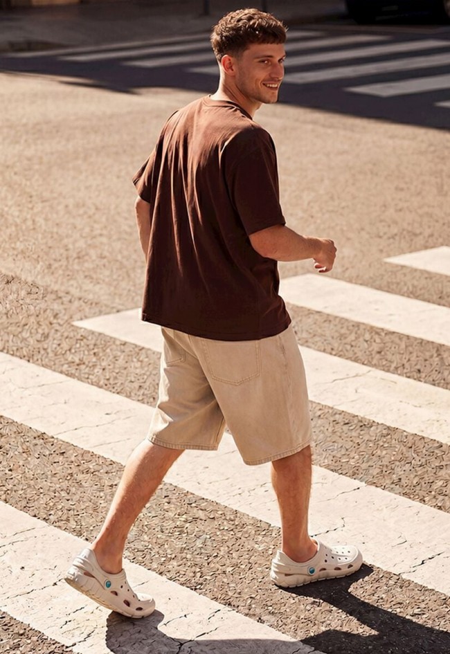 Zuecos Mustang Free Care de hombre blancos barefoot con diseño flexible y transpirable