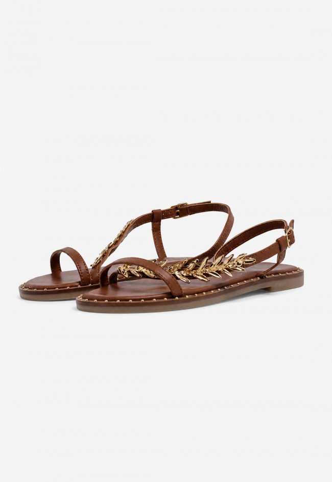 Sandalia plana VAS RSP-11955 cuero en piel con detalle joya dorado