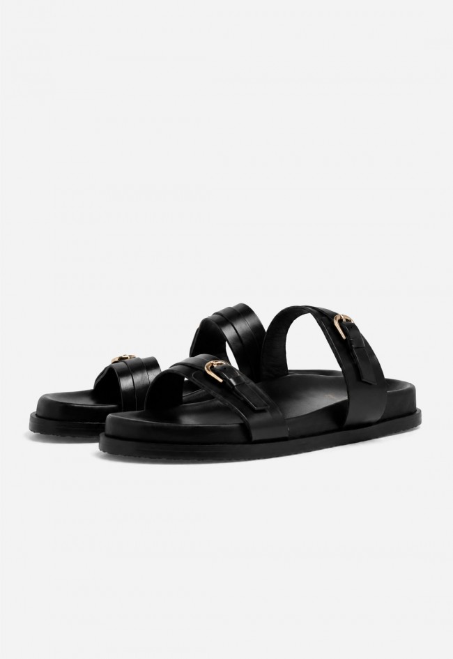 Sandalia plana VAS RPS-11274 negra en piel con hebillas doradas para un look effortless chic