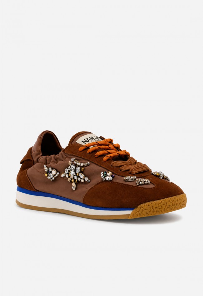 Zapatillas deportivas Movies EDX-05T de piel y textil marrón con joyas – brillo urbano para destacar