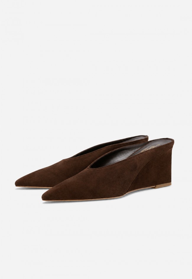 Mule de cuña Canapé 1302 en piel marrón – elegancia cálida para destacar con estilo