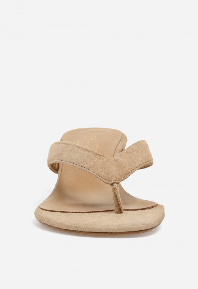 Sandalias mule de dedo en piel camel Canapé 2890 – elegancia minimalista para destacar