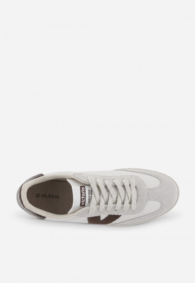 Zapatillas Victoria Berlín Ciclista de mujer blancas y chocolate para crear looks con personalidad