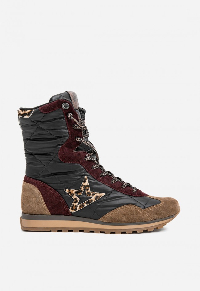 Zapatillas Cetti C-1259 de caña alta para mujer negras con detalles animal print y actitud