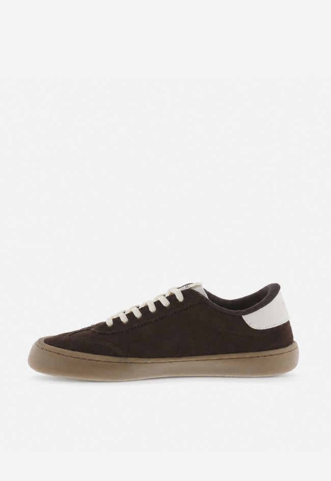 Zapatillas barefoot Victoria Olmo de piel serraje para hombre chocolate y blanco para caminar con libertad